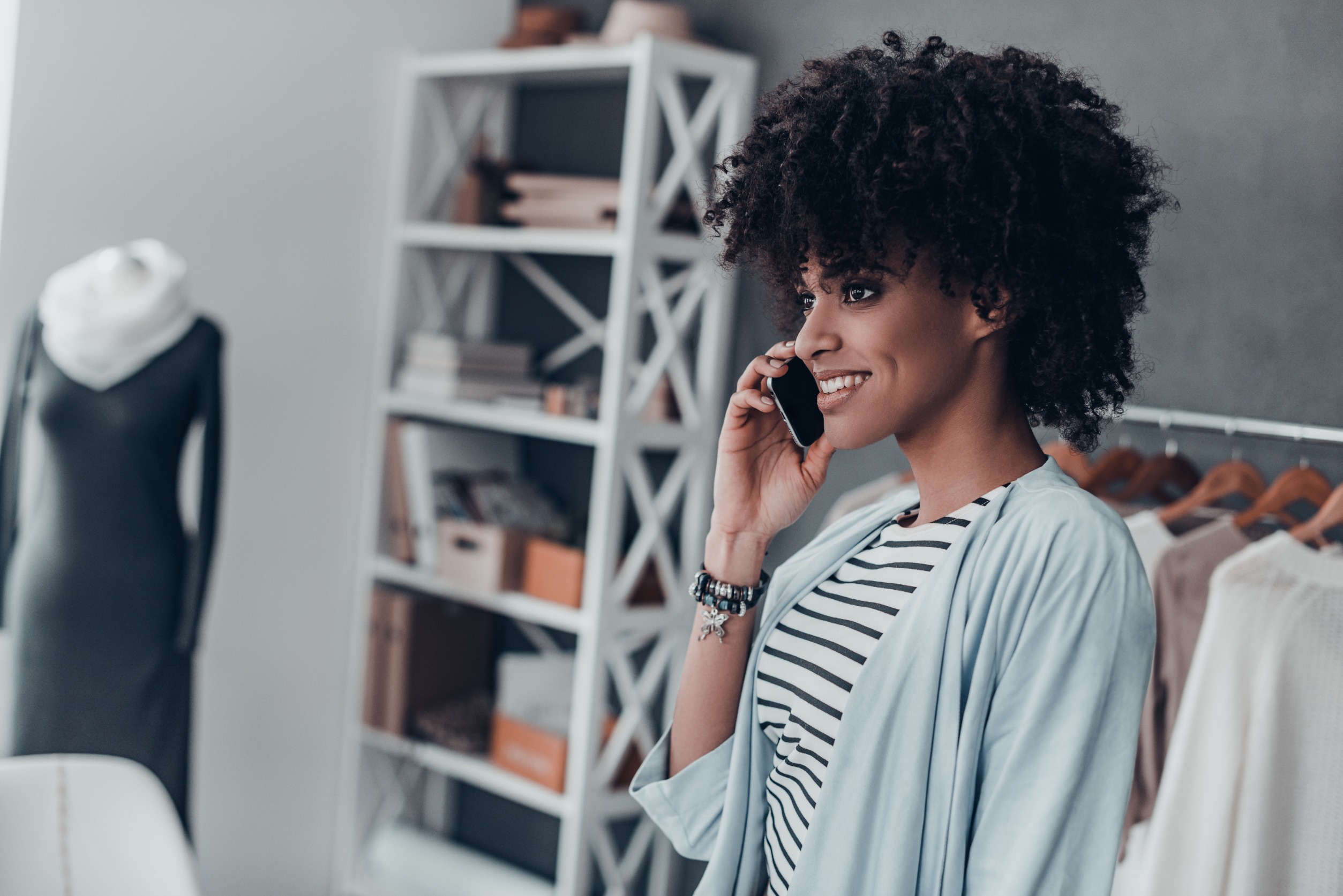 mystery shopper on phone