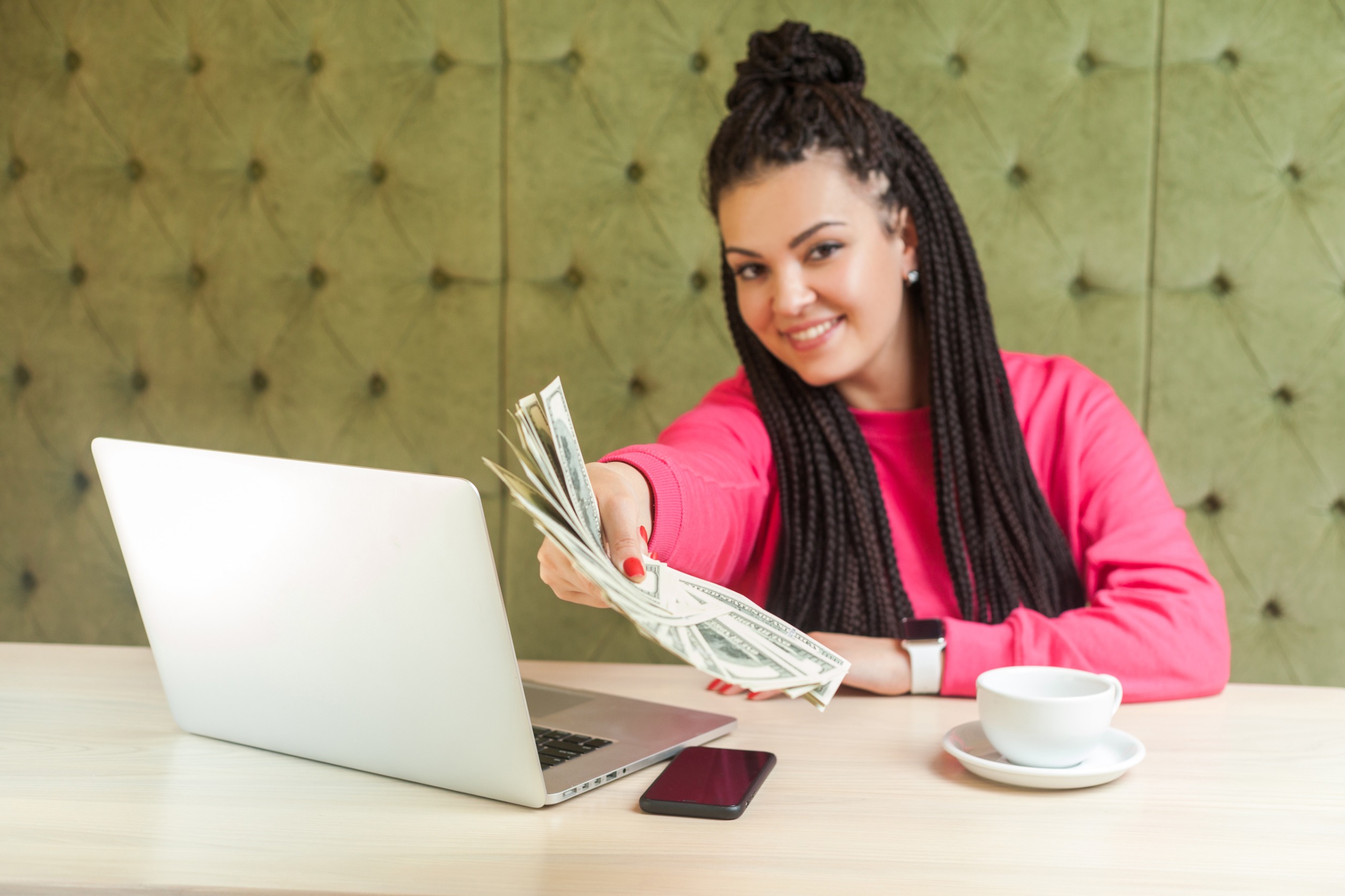 how to create multiple income streams in your 20s