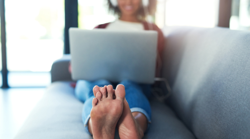 how to sell feet pictures online for money