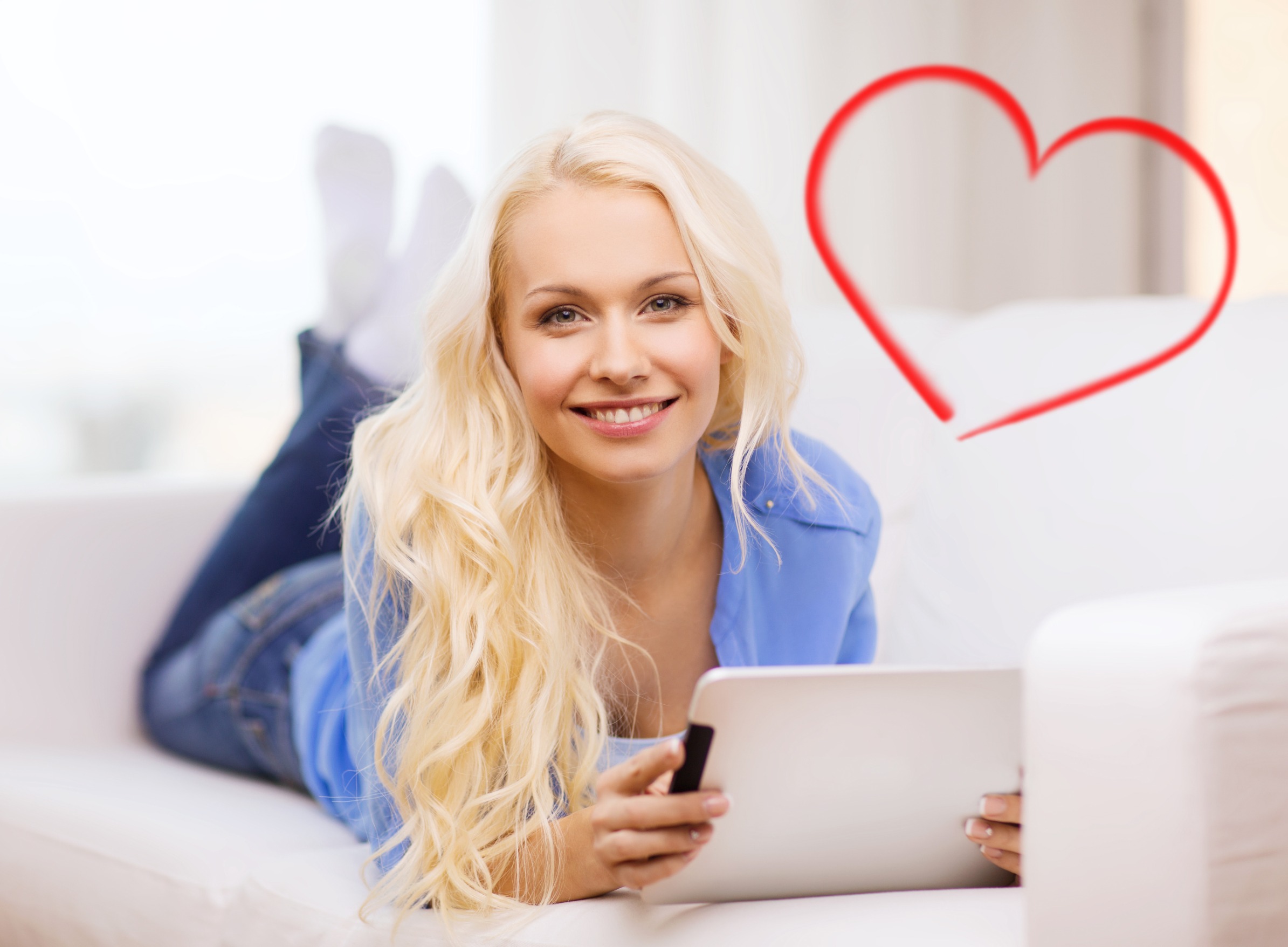 Get Paid to Date Online: 11 Websites to Earn Extra Cash On the Side