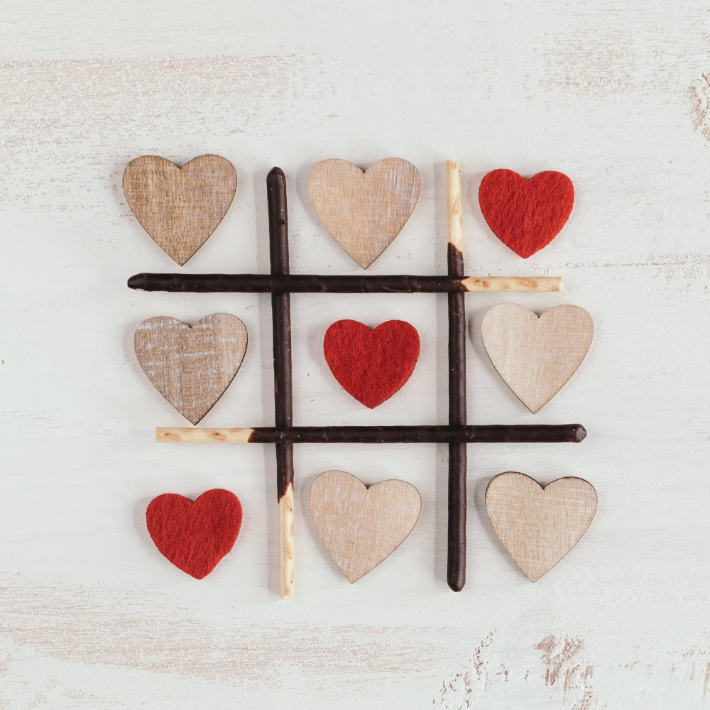 heart tic tac toe set